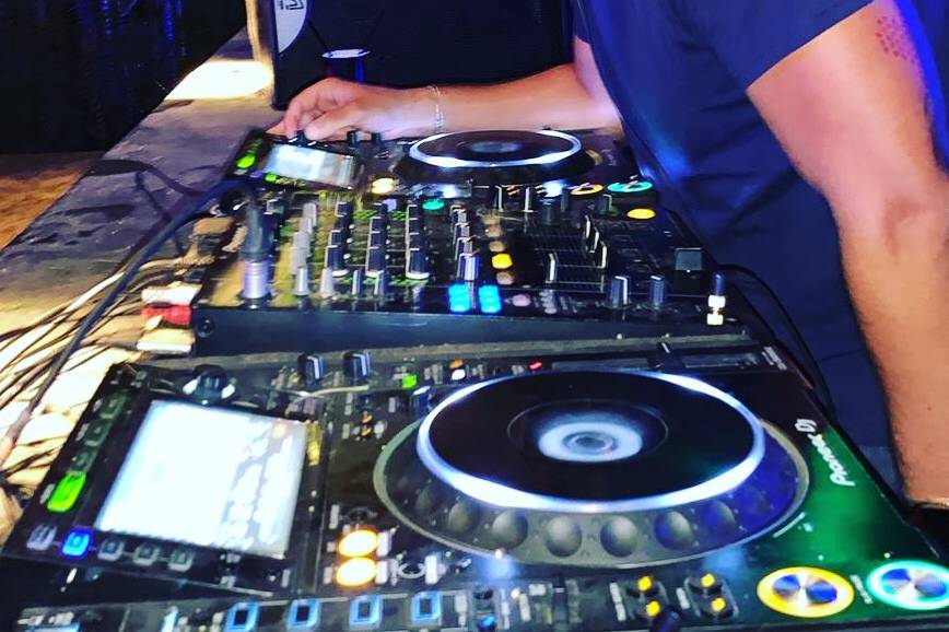 Deejay Club