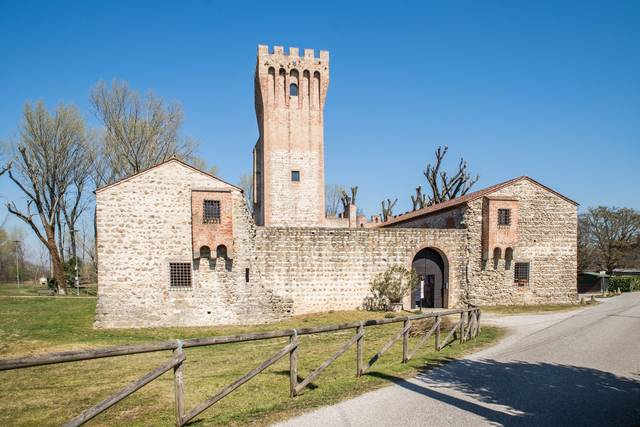 Castello di San Martino della Vaneza