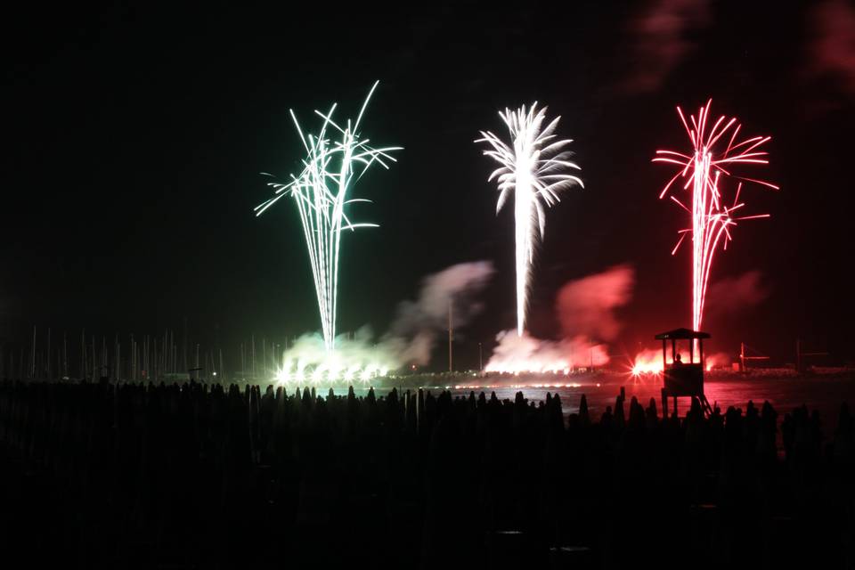 Piros Fuochi Artificiali