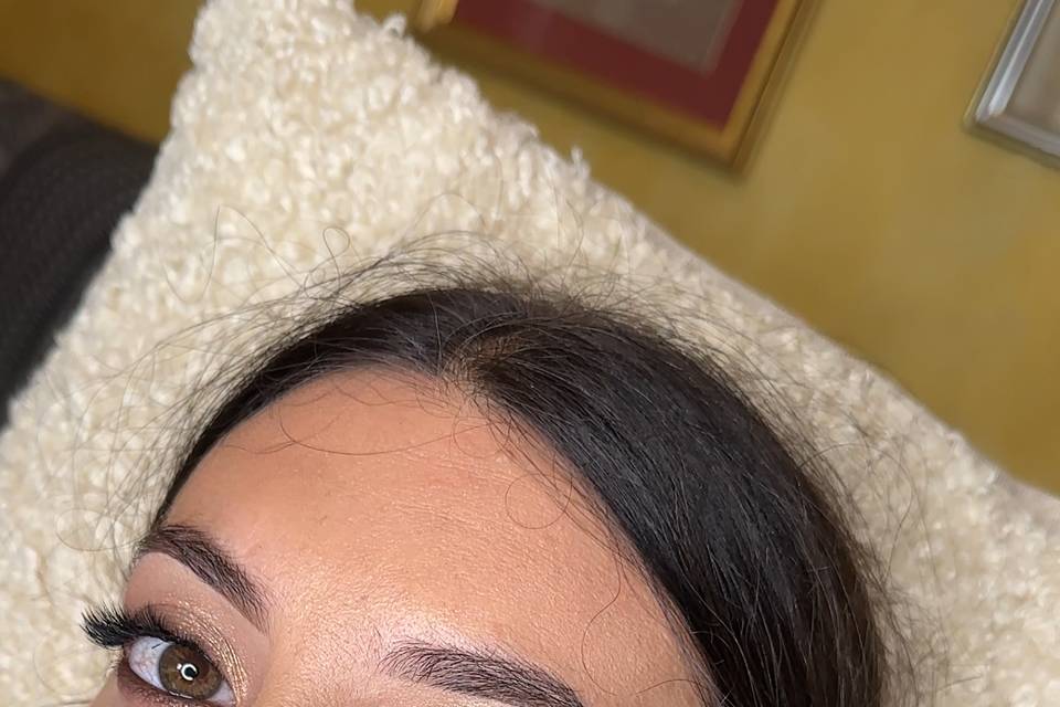 Strong eyeliner sfumato