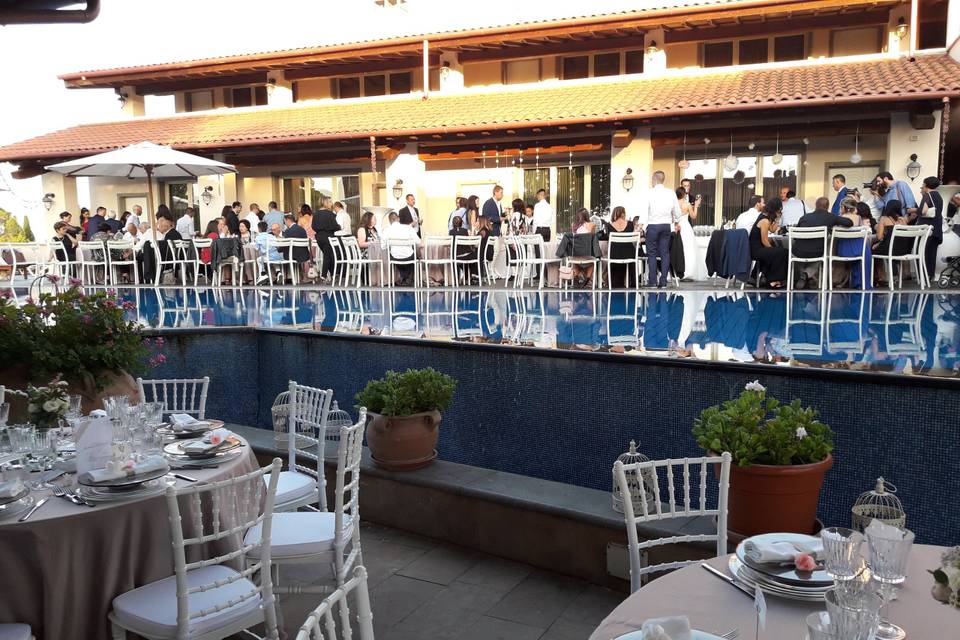 Buffet a bordo piscina