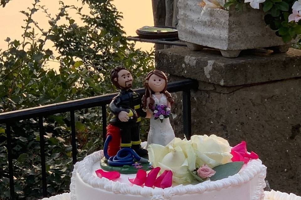 Cake topper