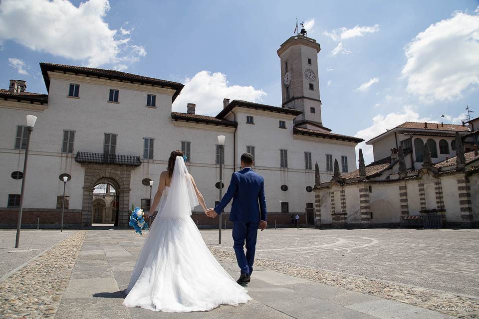 Entriamo a palazzo Borromeo?