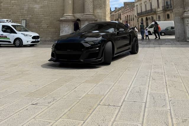 Auto sportiva matrimonio