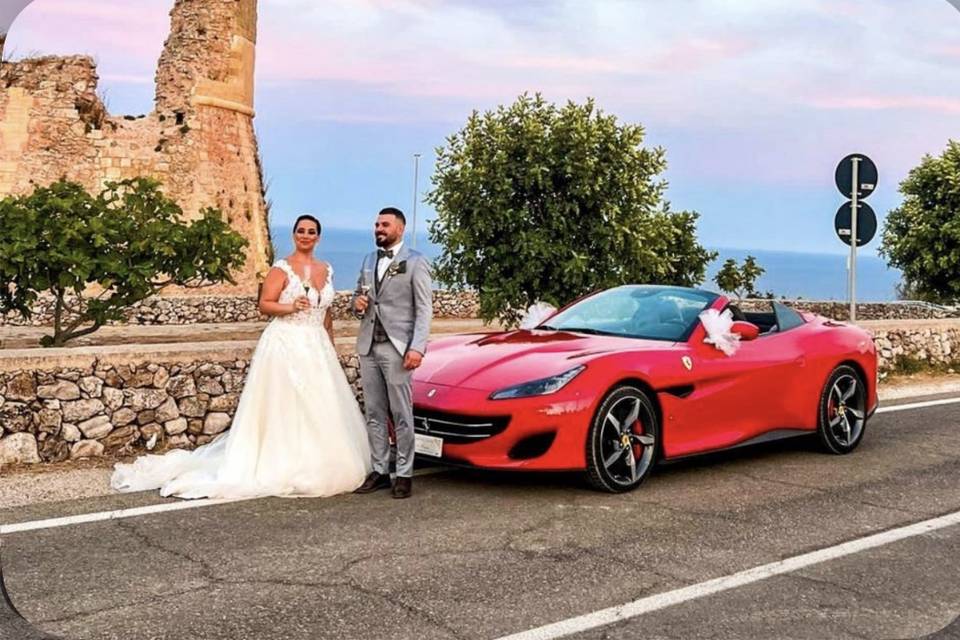 Auto sportiva matrimonio
