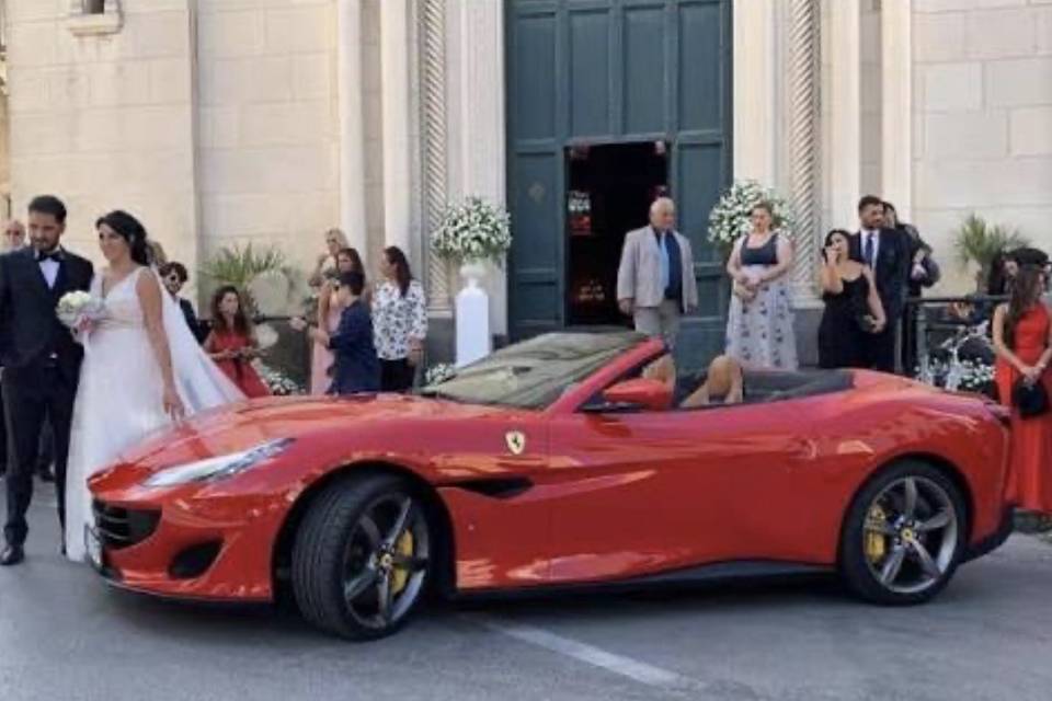 Auto sportiva matrimonio