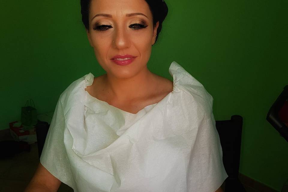 AdelGold Make-up