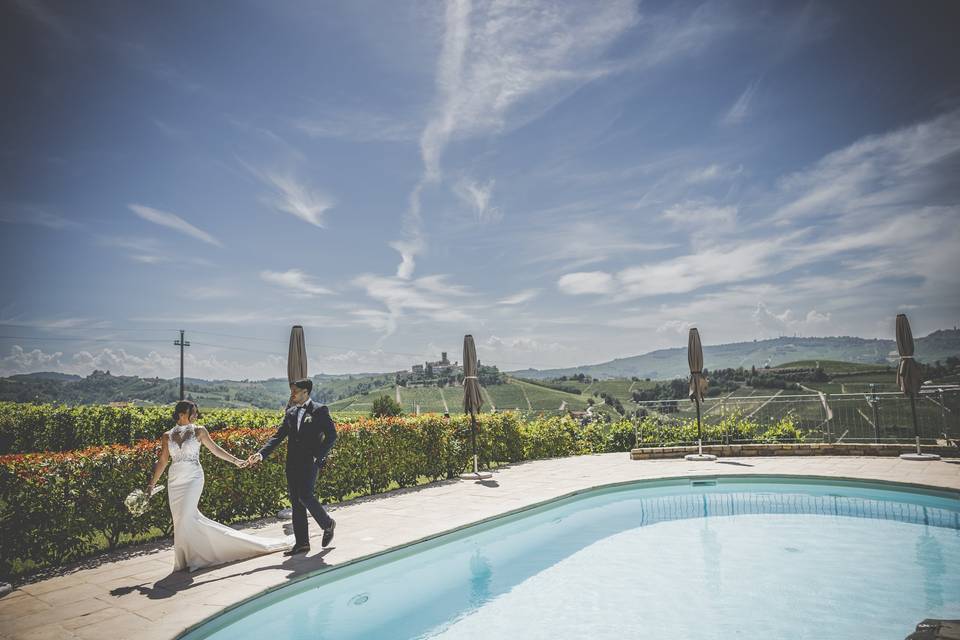 Sposi in piscina