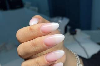 Manu Beauty Nails