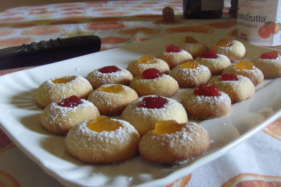 Biscottini burro e marmellata