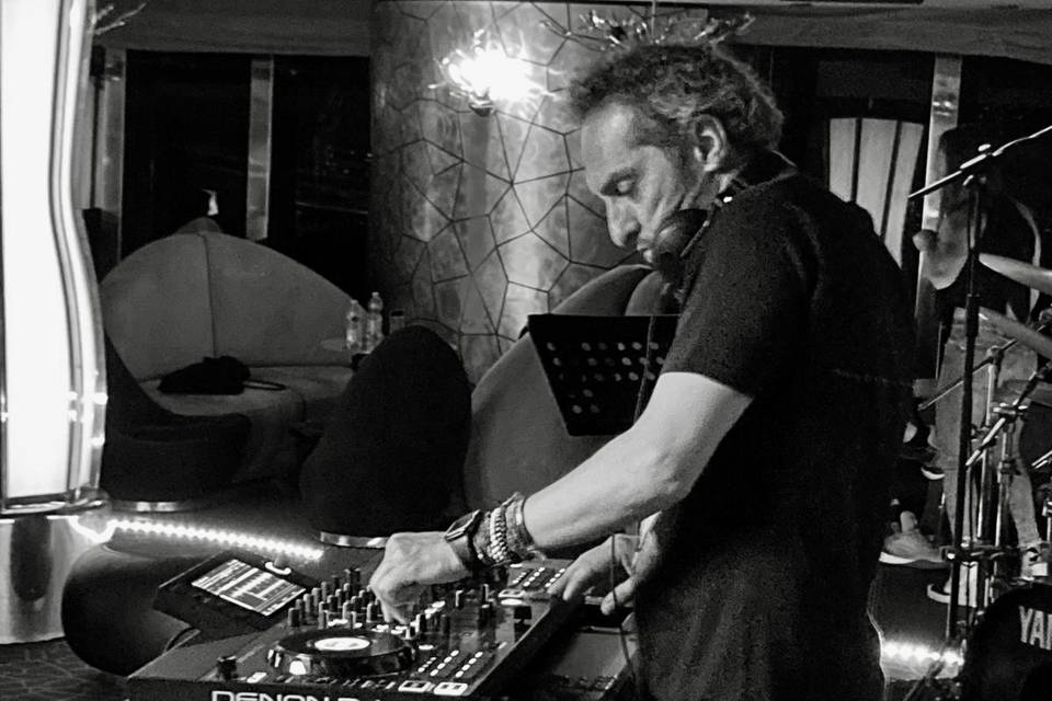 Mixando