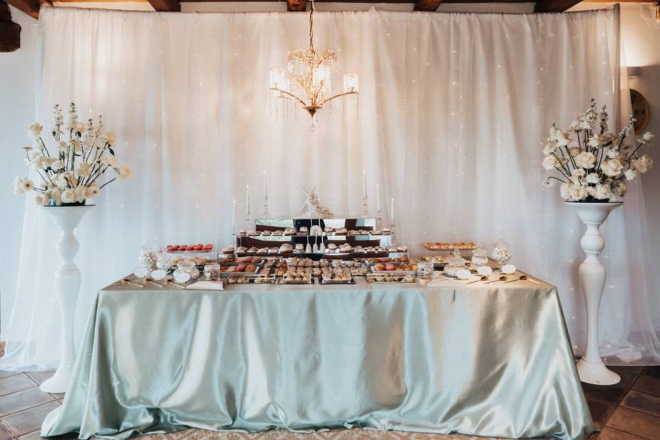 Sweet table