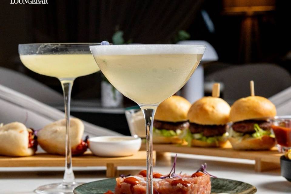 Lounge bar