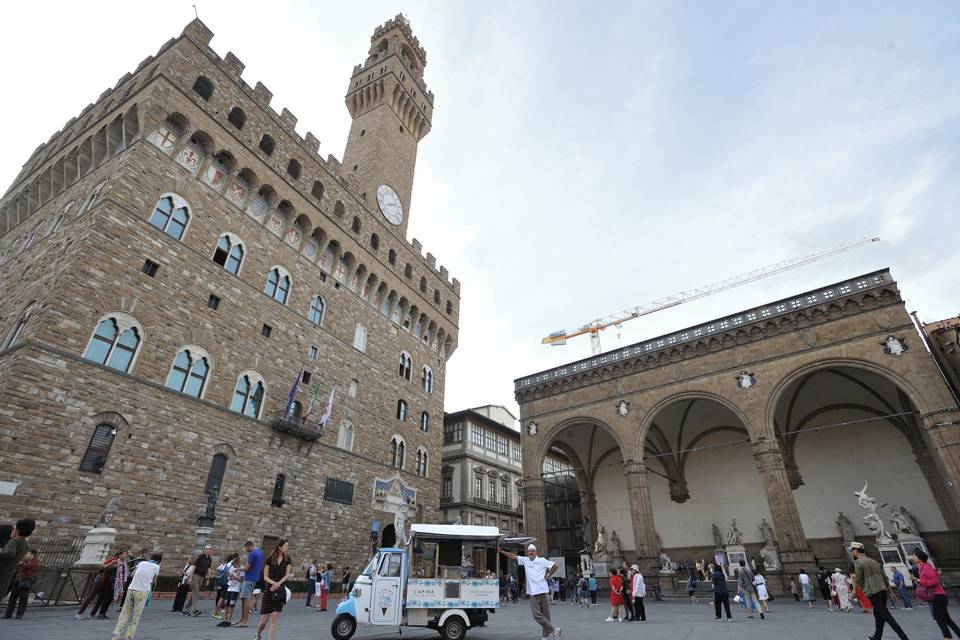 L'apina in piazza signoria