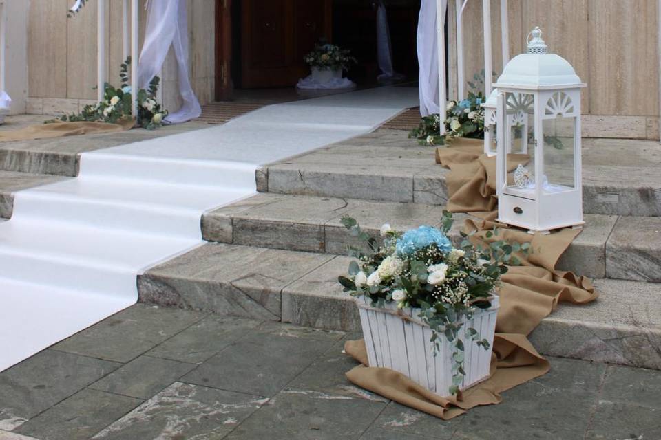 Allestimento esterno chiesa