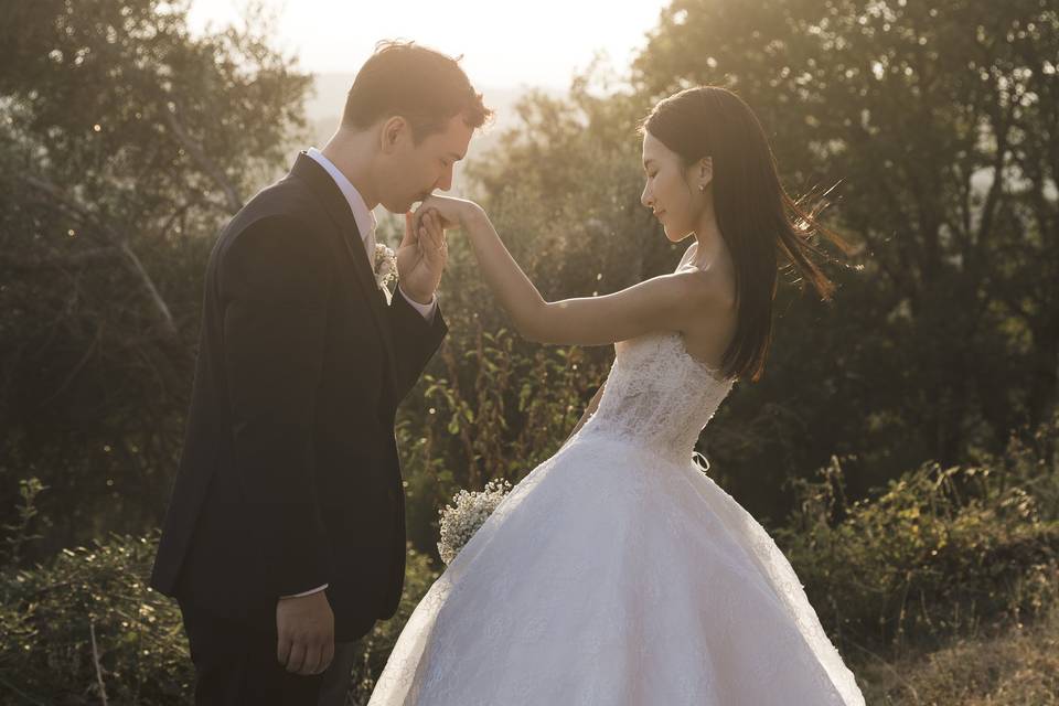 Bacio Mano Sposa