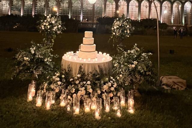 wedding cake