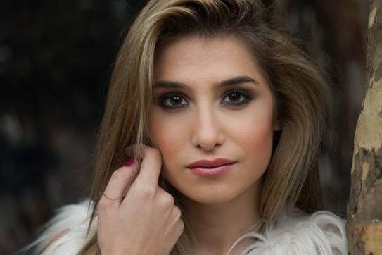 Lara Pran MakeUp