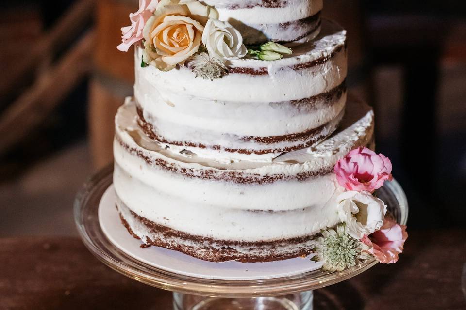 R&L Naked Cake