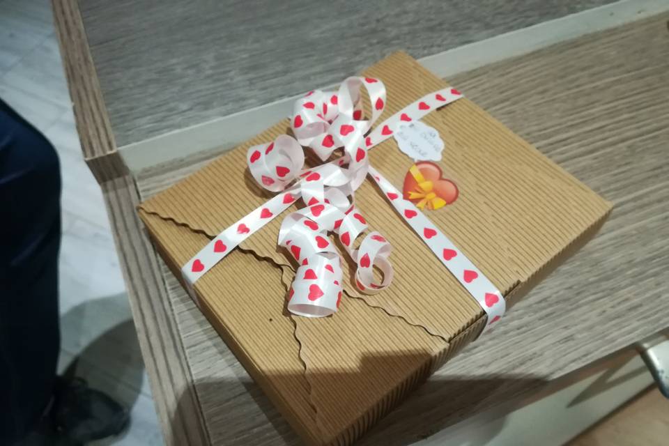 Pacchetto regalo