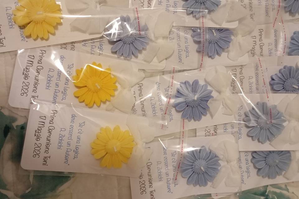 Segnaposto con candela e tagli