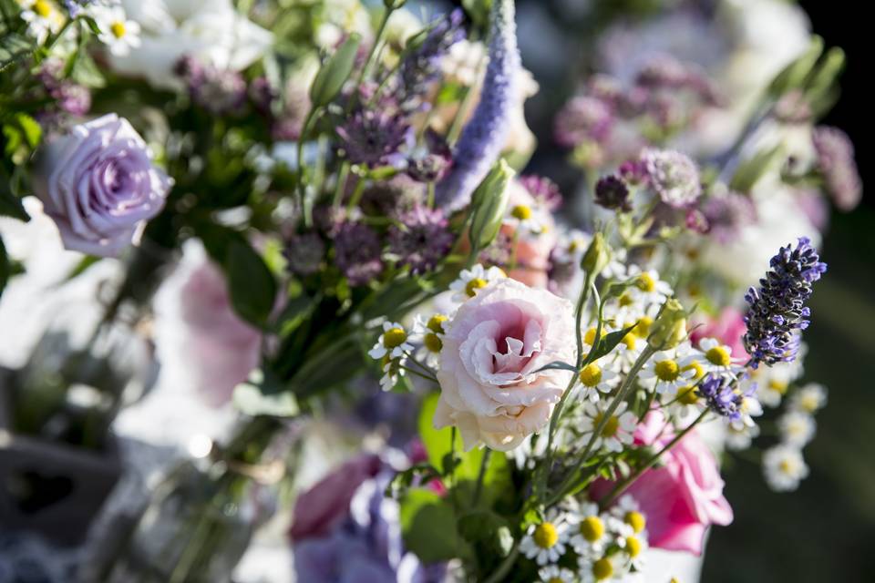 Rustic Chic Wedding Flowers