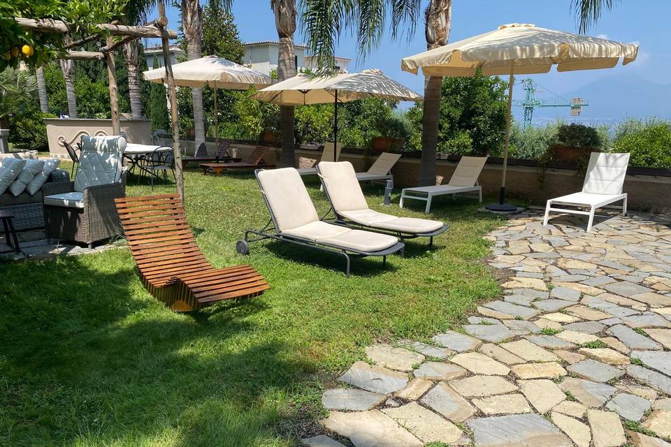 Nei dintorni della piscina