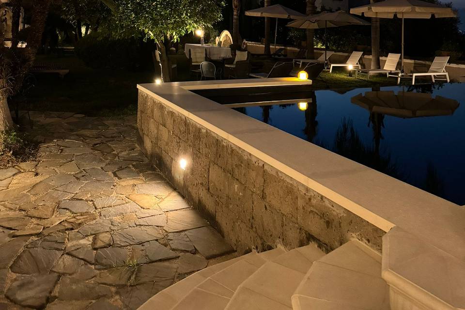 La piscina al tramonto