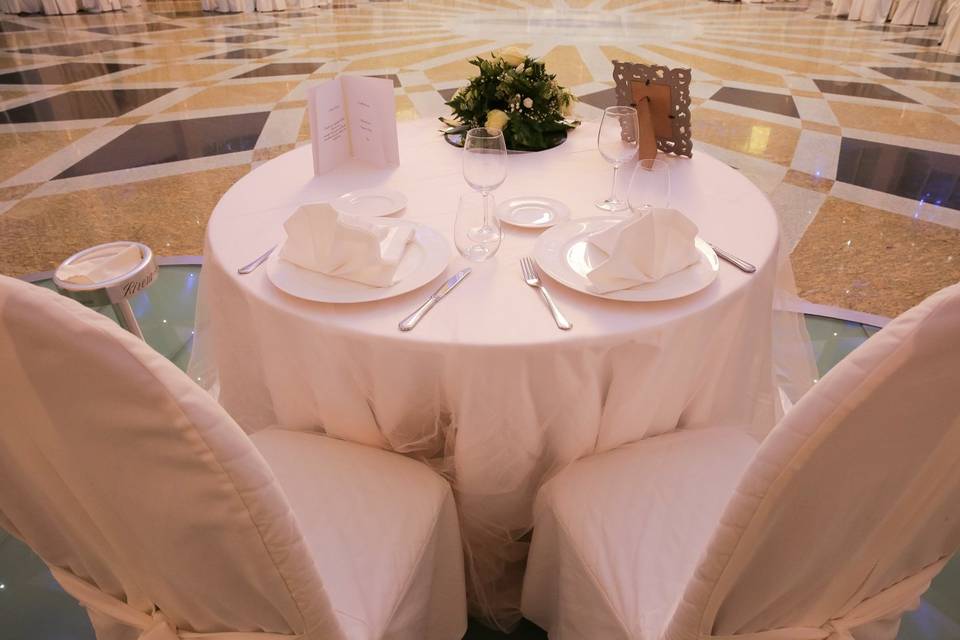 Tavolo sposi interno sala