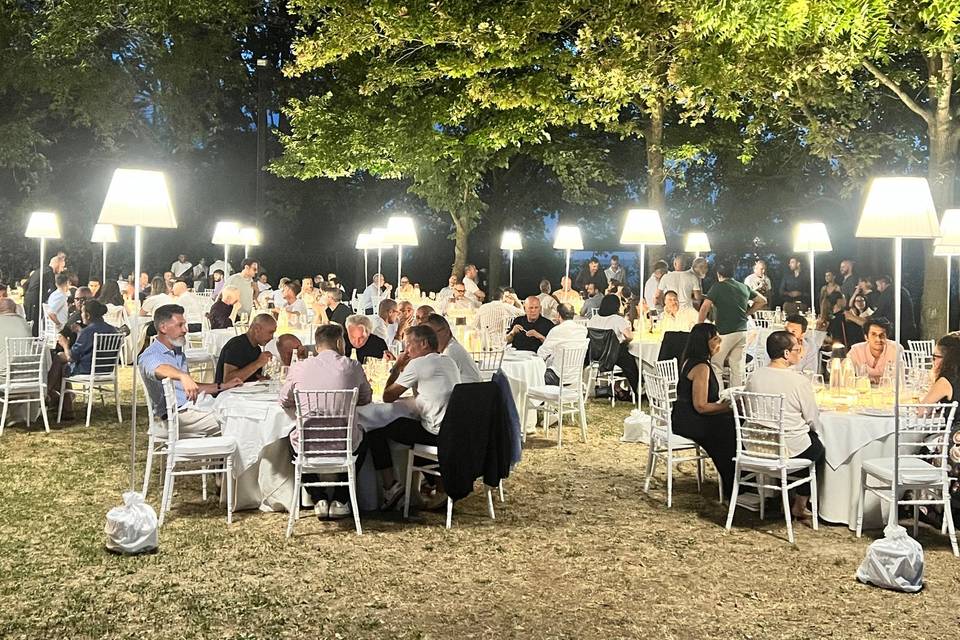 Cena nel parco