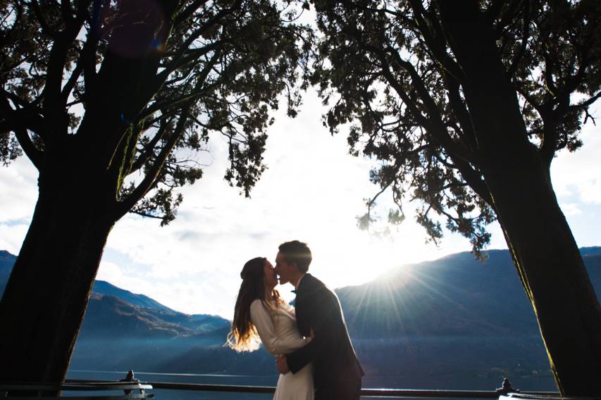 Lake Como kiss