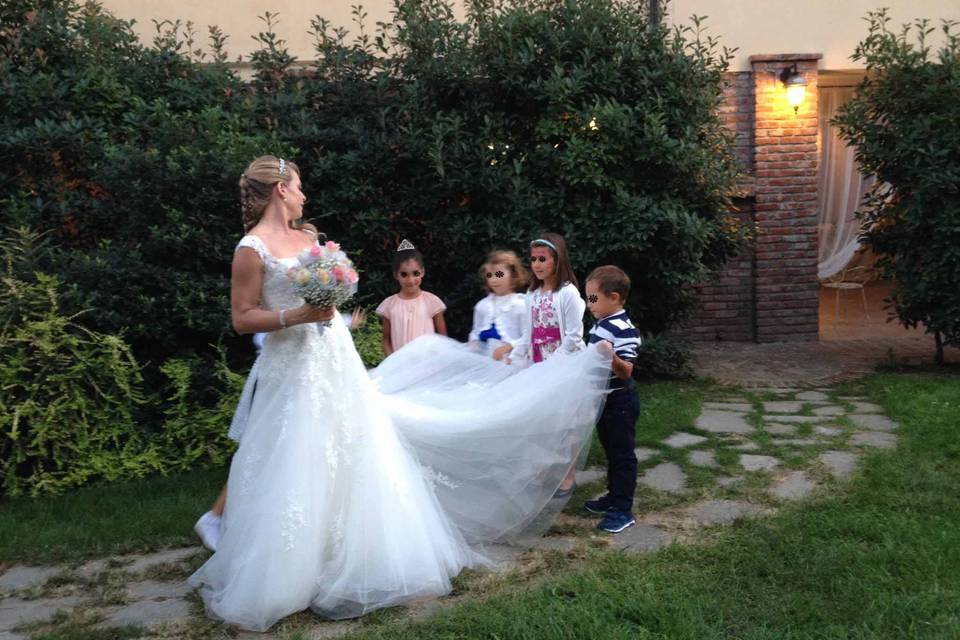 I bimbi e la sposa