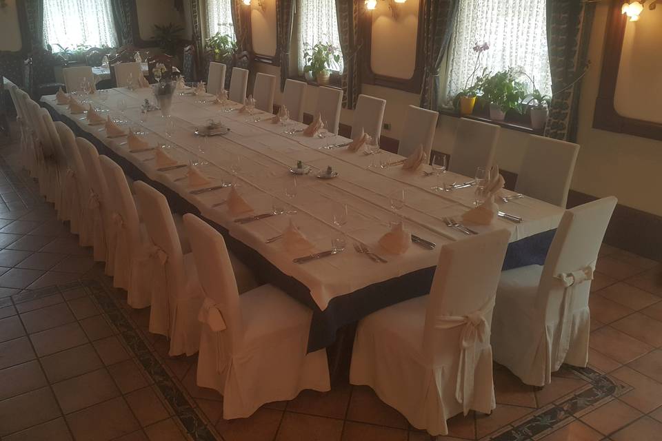 Tavolo imperiale sala blu