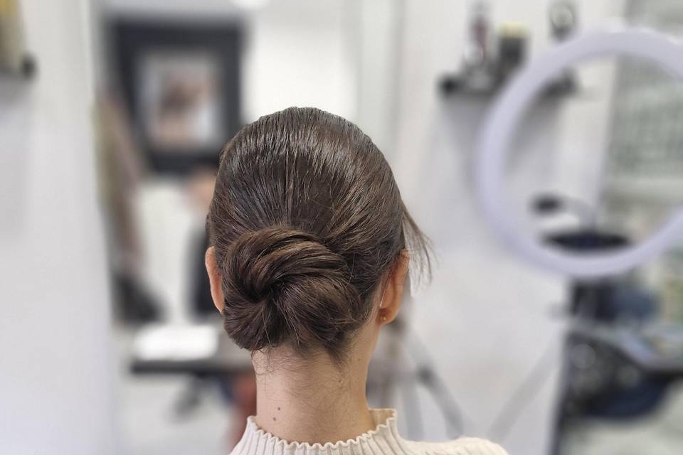 Chignon basso sleek
