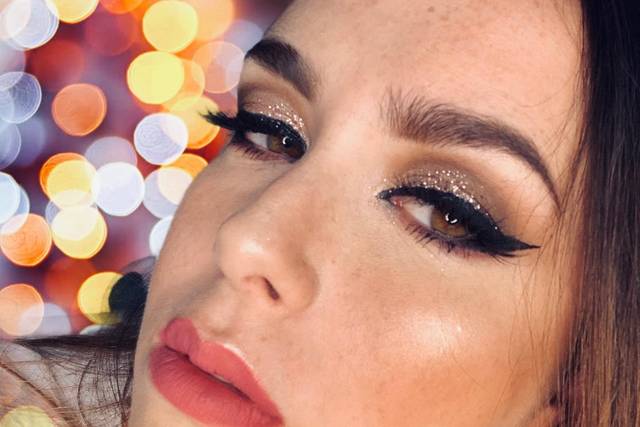 Desy Make-up