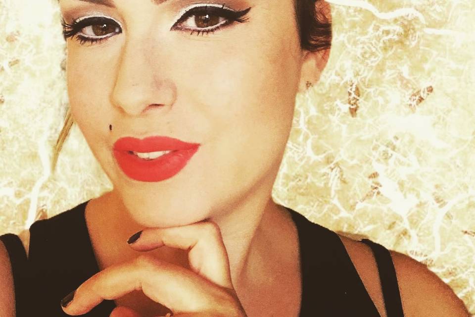 Desy Make-up