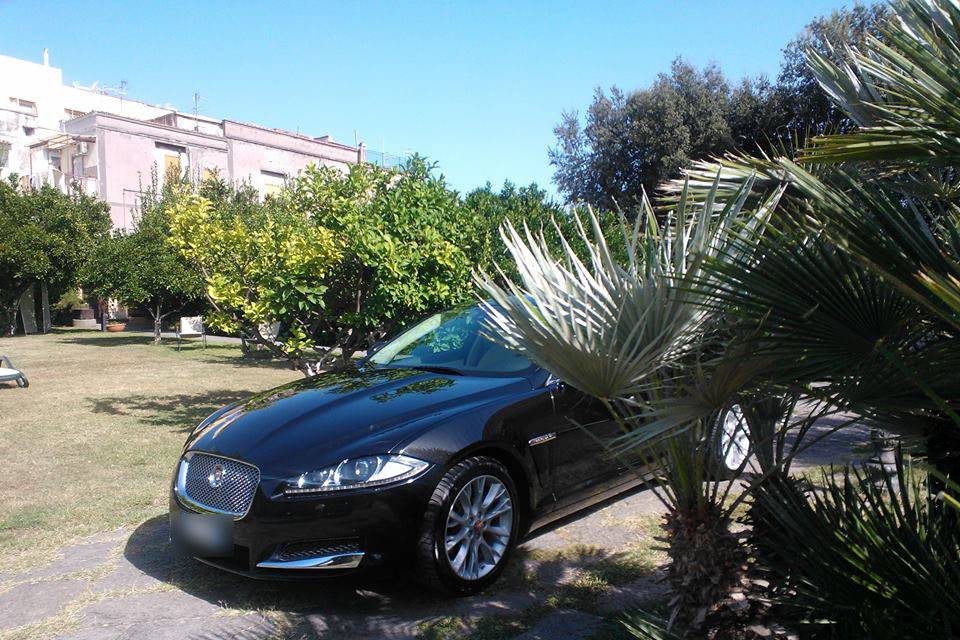 Jaguar XF