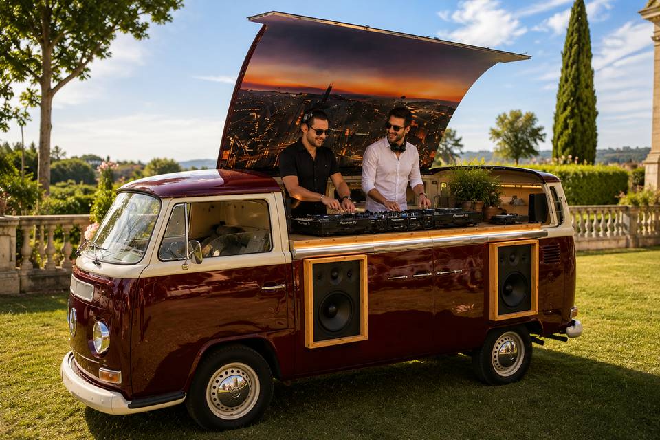 DJ Love Bus