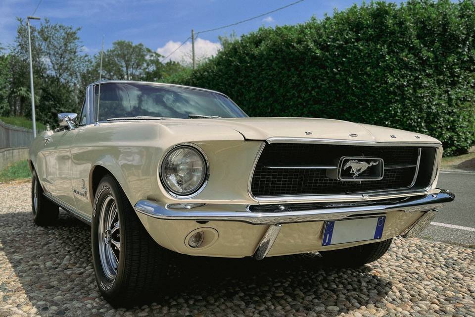 Ford Mustang Convertible