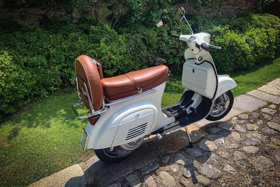 Vespa 50 Special