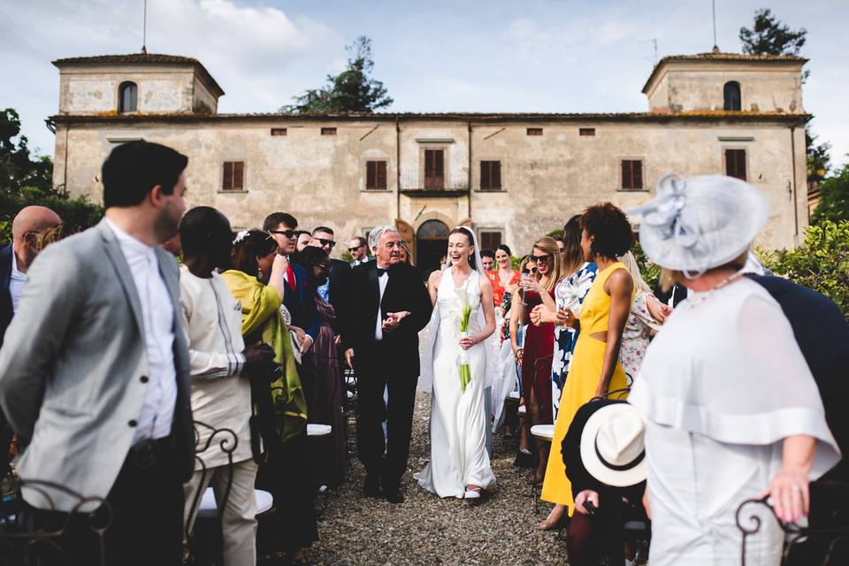 Kiss in Tuscany