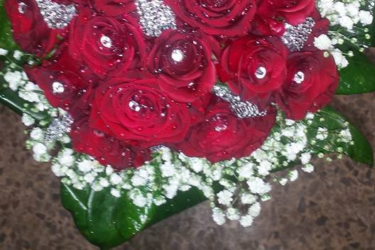 Rose rosse e strass