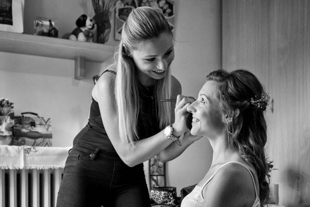 JS - Make Up