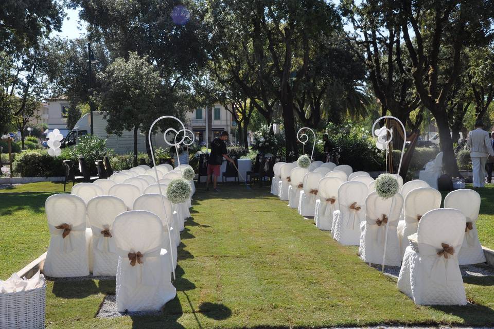 Giardini davanti al Comune di