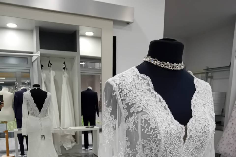 Abito in pizzo collezione 2026