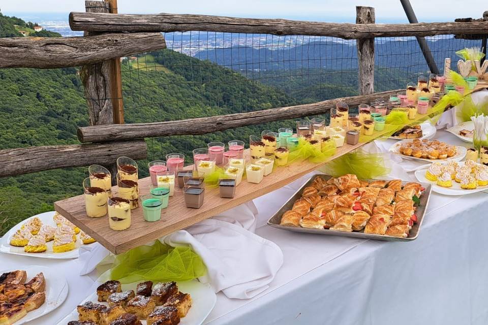 Buffet in terrazza