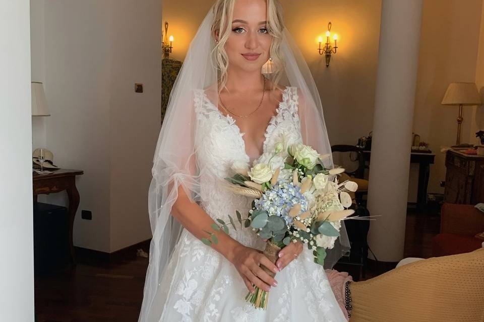 Acconciatura e trucco sposa