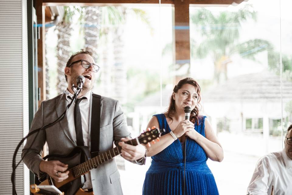 Singers -duo-wedding