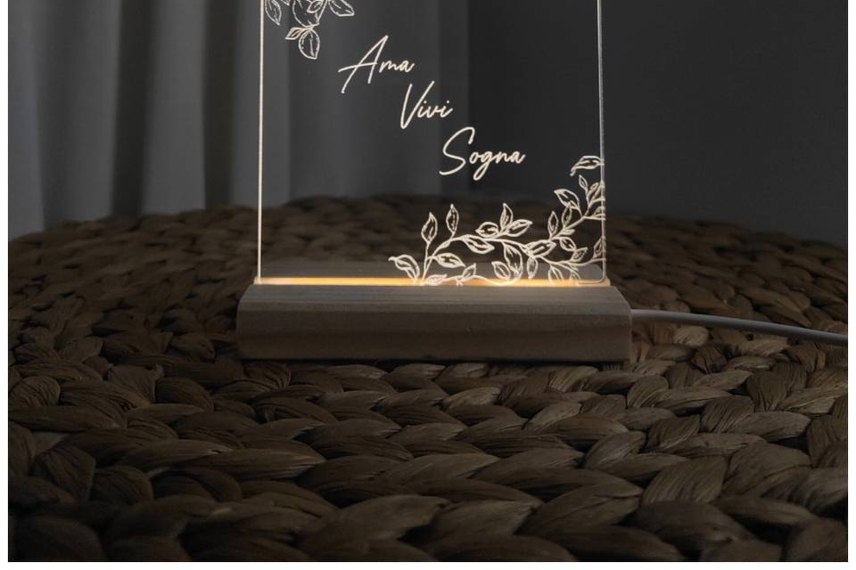Lampada led con frase