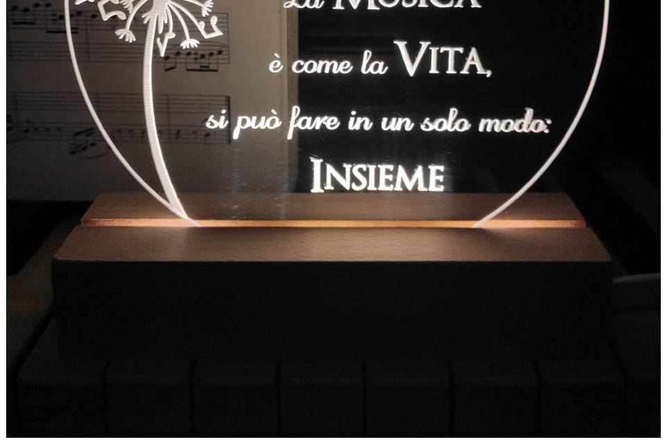 Lampada led con frase